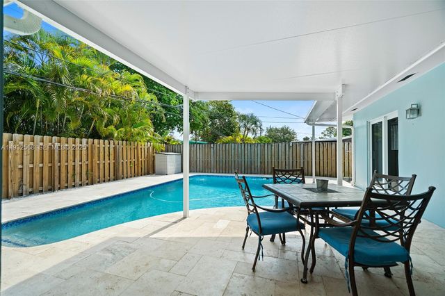 251 SE 7th St, Pompano Beach, FL 33060