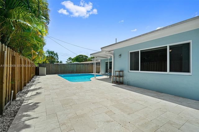 251 SE 7th St, Pompano Beach, FL 33060