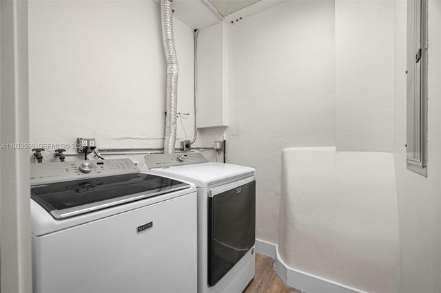 251 SE 7th St, Pompano Beach, FL 33060