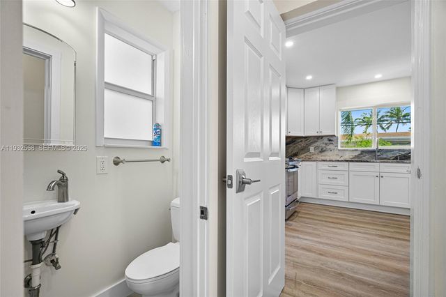 251 SE 7th St, Pompano Beach, FL 33060