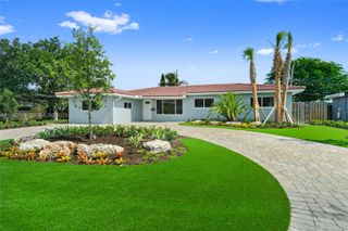 251 SE 7th St, Pompano Beach, FL 33060
