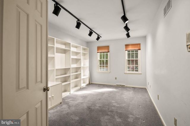 1913 MEADOW, Wyomissing, PA 19610