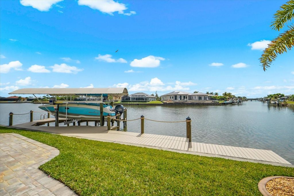 Image 45 of property listing at 15380 ALSASK CIRCLE, Port Charlotte, FL 33981