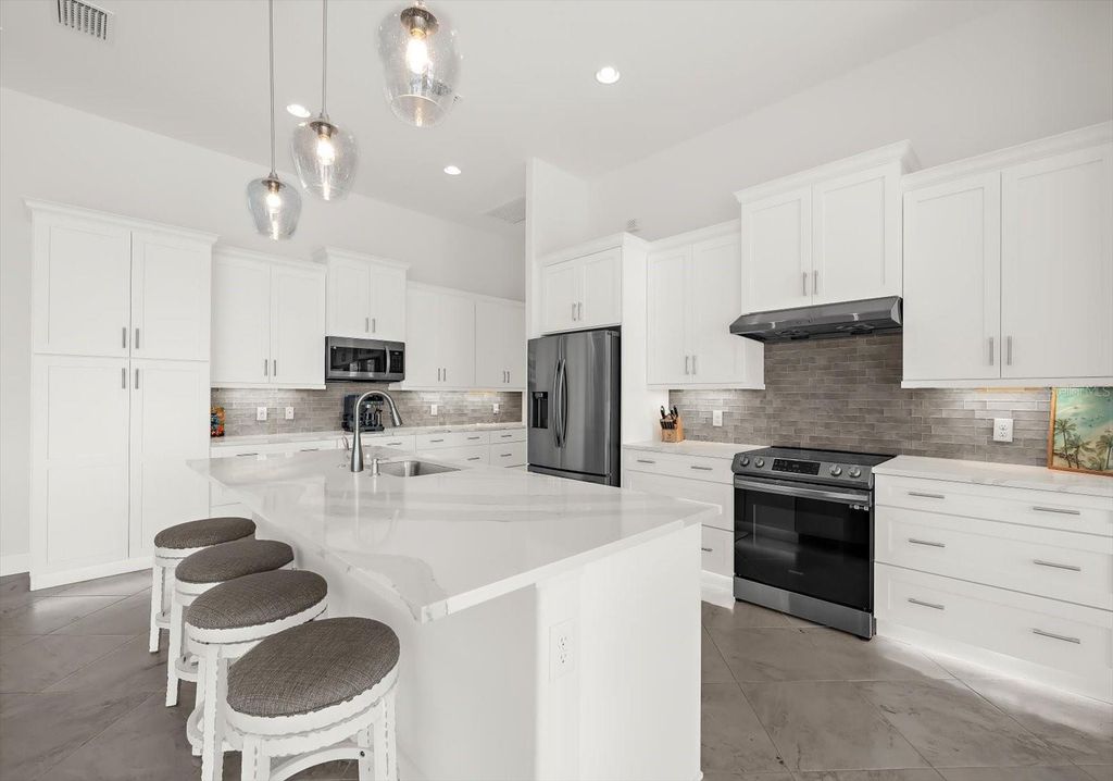 Image 9 of property listing at 15380 ALSASK CIRCLE, Port Charlotte, FL 33981