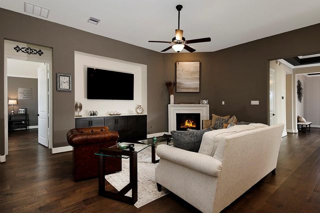 10135 Lehman Drive, Willis, TX 77318