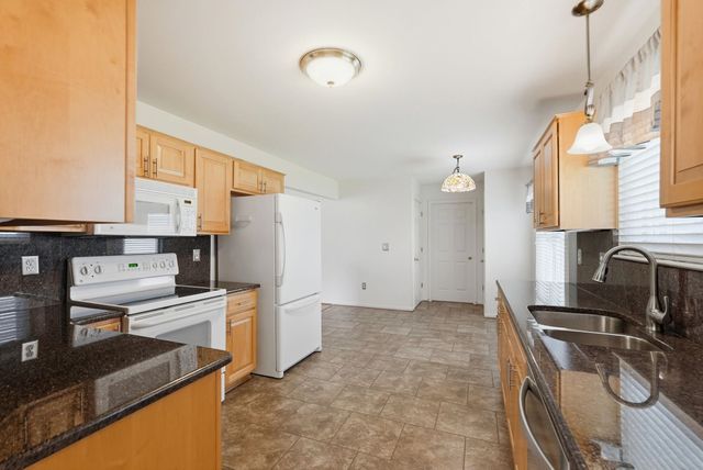 17233 Pond Drive, Clinton Twp, MI 48038