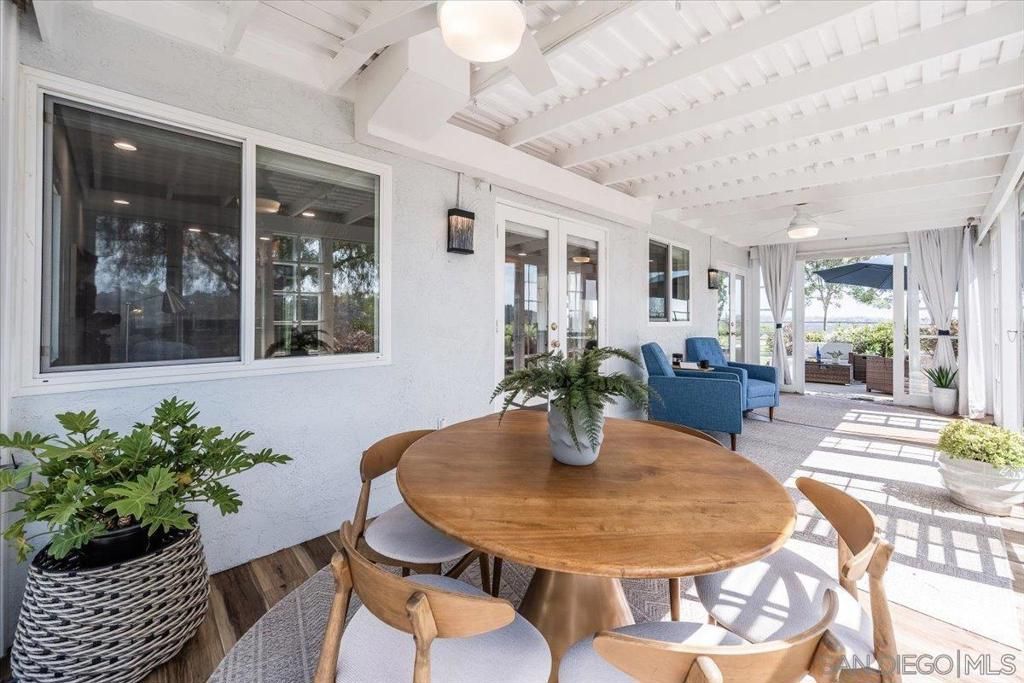 Image 37 of property listing at 3603 Lorimer Ln, Encinitas, CA 92024