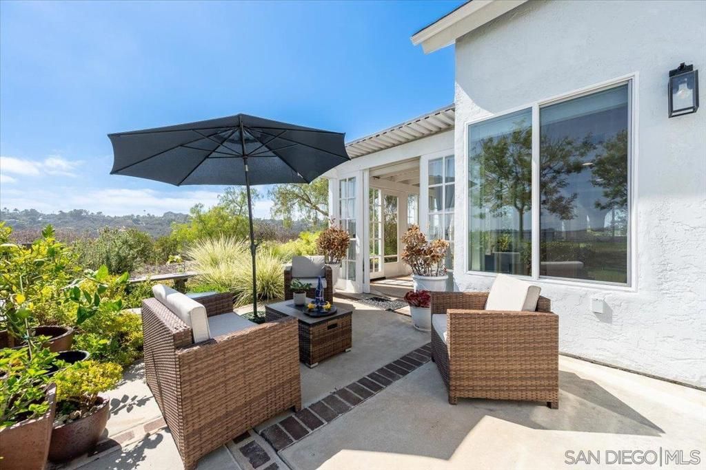 Image 39 of property listing at 3603 Lorimer Ln, Encinitas, CA 92024