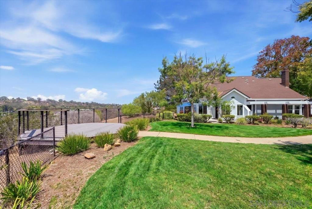 Image 44 of property listing at 3603 Lorimer Ln, Encinitas, CA 92024