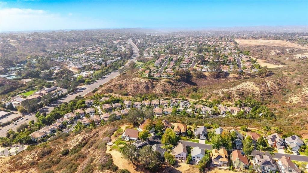 Image 48 of property listing at 3603 Lorimer Ln, Encinitas, CA 92024