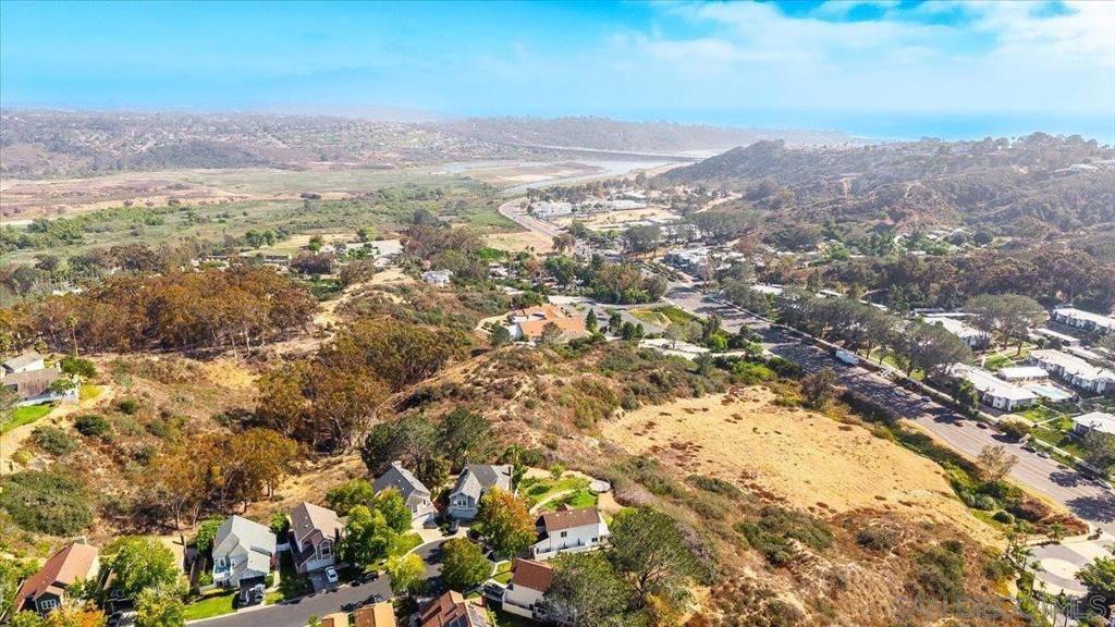Image 50 of property listing at 3603 Lorimer Ln, Encinitas, CA 92024