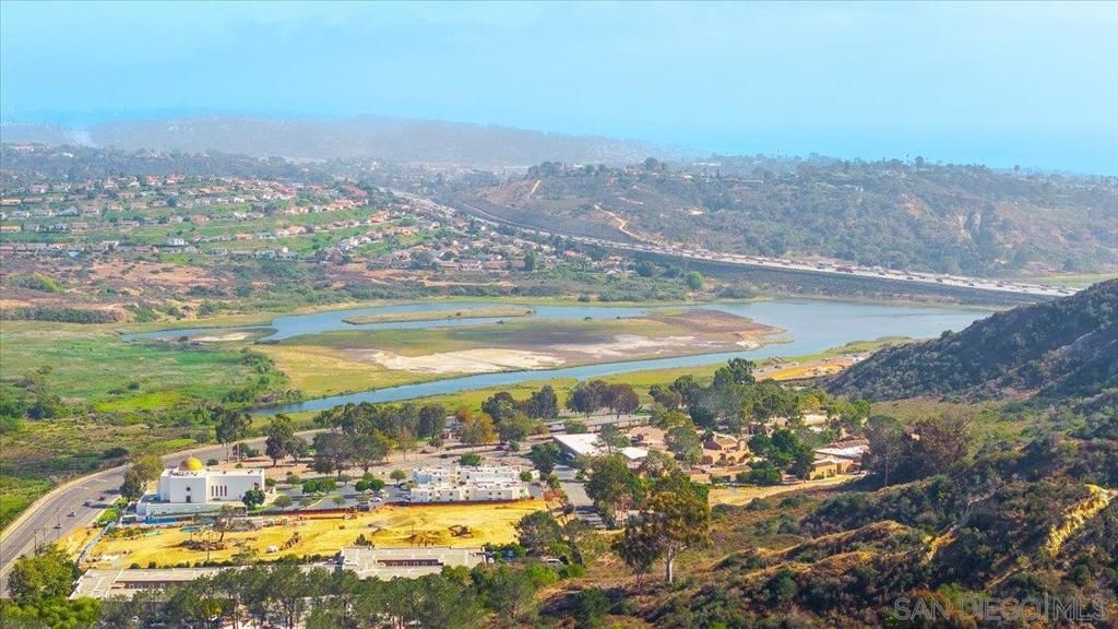 Image 52 of property listing at 3603 Lorimer Ln, Encinitas, CA 92024