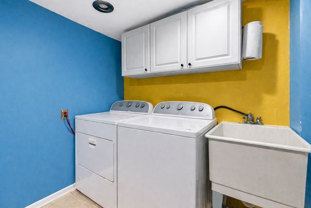 6016 Golden Valley Road, Golden Valley, MN 55422