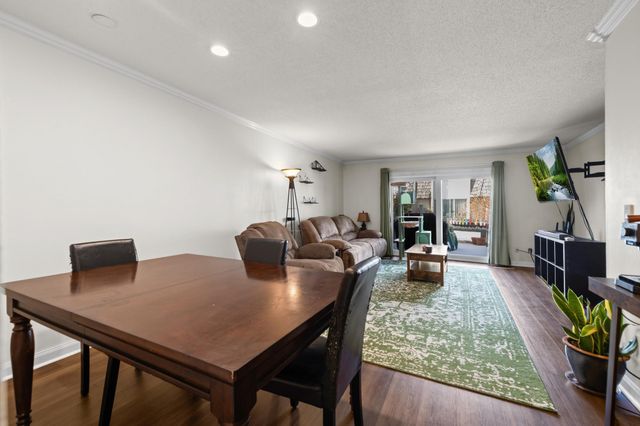 6016 Golden Valley Road, Golden Valley, MN 55422