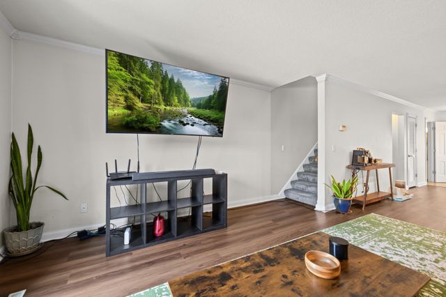 6016 Golden Valley Road, Golden Valley, MN 55422