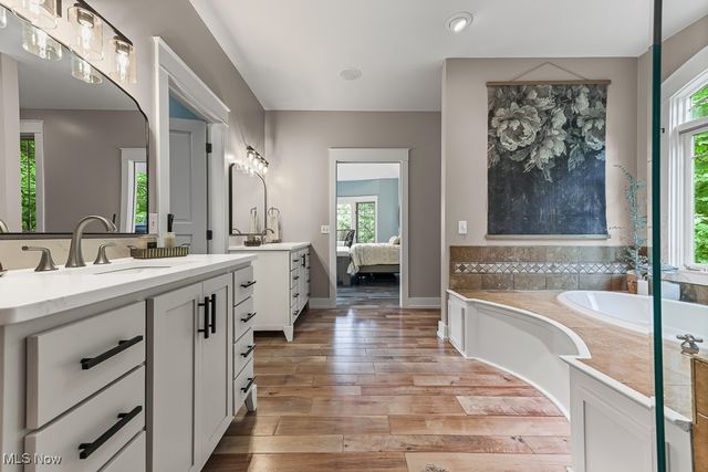 2247 Rollingwood Drive, Medina, OH 44256