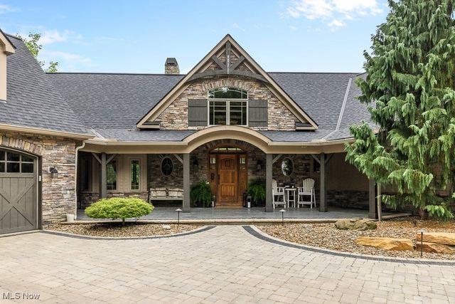 2247 Rollingwood Drive, Medina, OH 44256