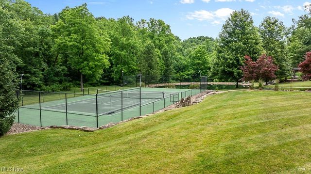 2247 Rollingwood Drive, Medina, OH 44256