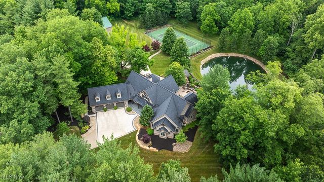 2247 Rollingwood Drive, Medina, OH 44256