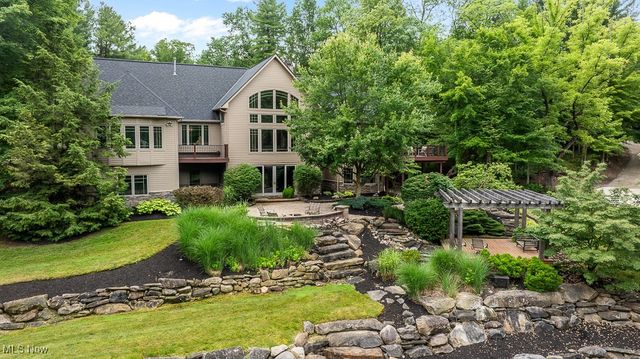 2247 Rollingwood Drive, Medina, OH 44256