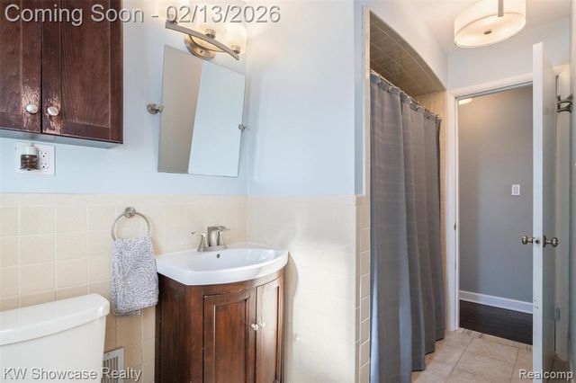 42011 Brentwood Drive, Plymouth, MI 48170