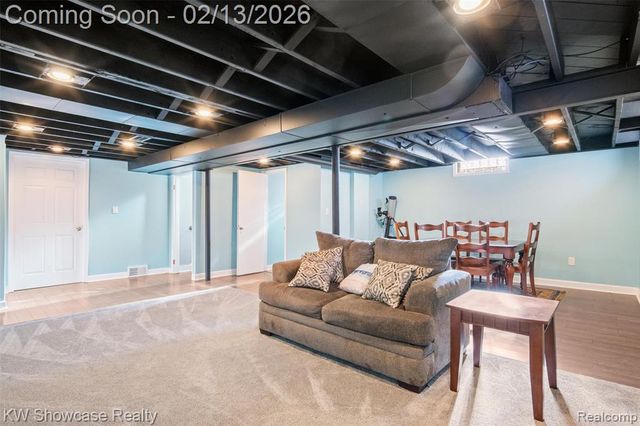 42011 Brentwood Drive, Plymouth, MI 48170