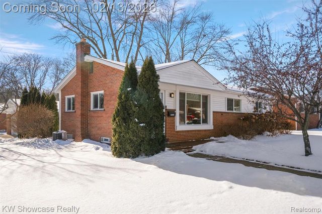 42011 Brentwood Drive, Plymouth, MI 48170