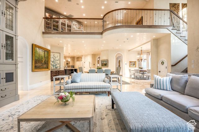 5508 S WALKER ESTATES CIR, Holladay, UT 84117