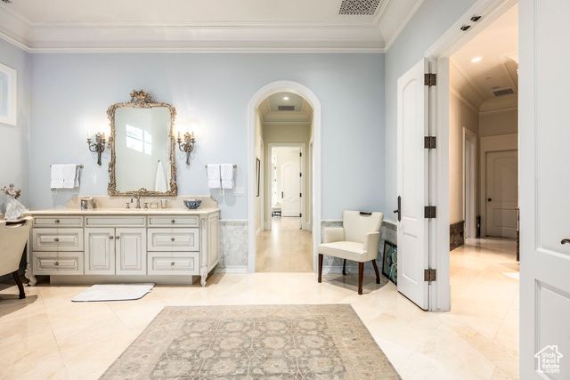 5508 S WALKER ESTATES CIR, Holladay, UT 84117