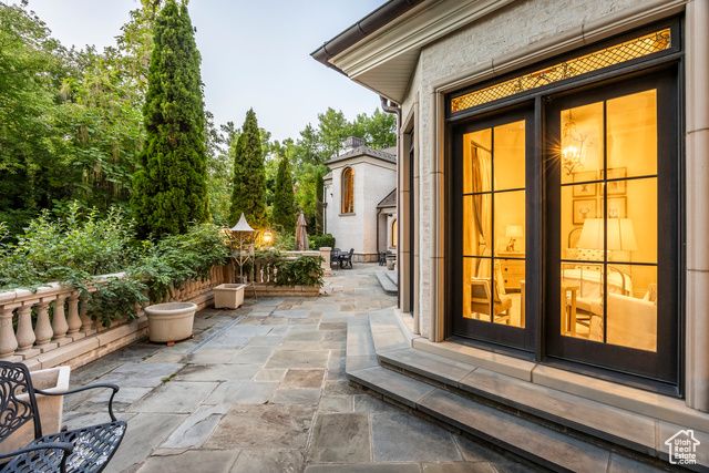 5508 S WALKER ESTATES CIR, Holladay, UT 84117