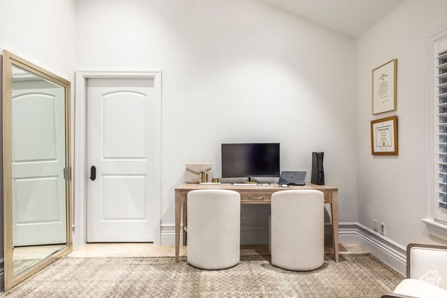 5508 S WALKER ESTATES CIR, Holladay, UT 84117