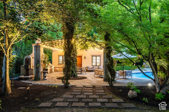 5508 S WALKER ESTATES CIR, Holladay, UT 84117