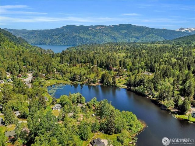 530 Rainbow Drive, Sedro Woolley, WA 98284