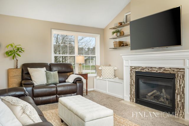 9061 Glengarry Court Se, Caledonia Vlg, MI 49316