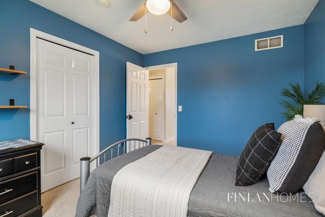 9061 Glengarry Court Se, Caledonia Vlg, MI 49316