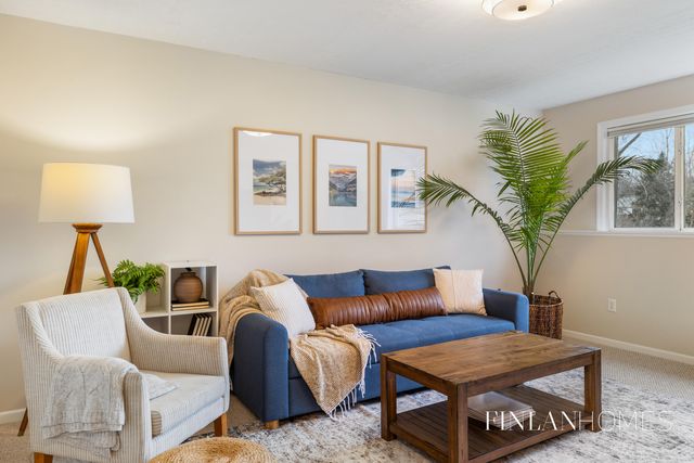 9061 Glengarry Court Se, Caledonia Vlg, MI 49316