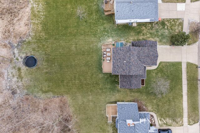 9061 Glengarry Court Se, Caledonia Vlg, MI 49316