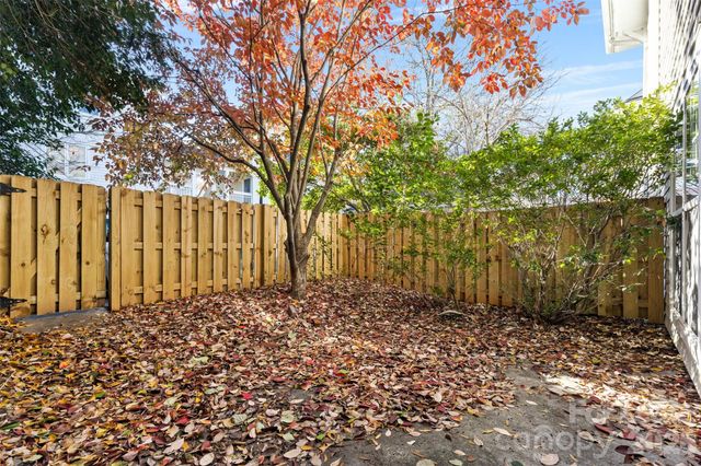 958 W 1st Street, Charlotte, NC 28202