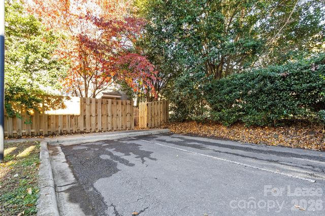 958 W 1st Street, Charlotte, NC 28202