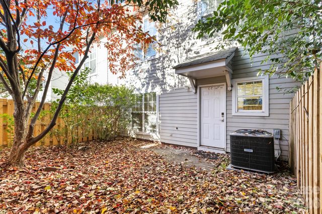 958 W 1st Street, Charlotte, NC 28202