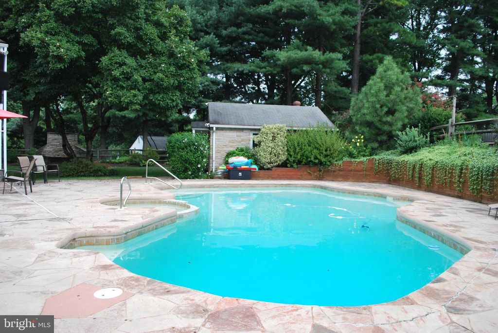 10490 GRAELOCH RD NE, Laurel, MD 20723