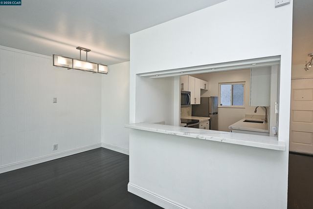 1425 Lakeside Drive 101, Oakland, CA 94612