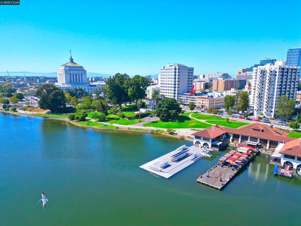 1425 Lakeside Drive 101, Oakland, CA 94612