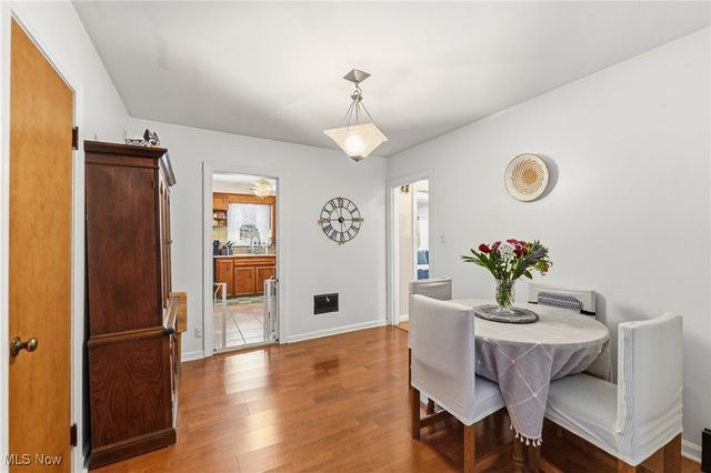 18 E Oakland Boulevard, Struthers, OH 44471