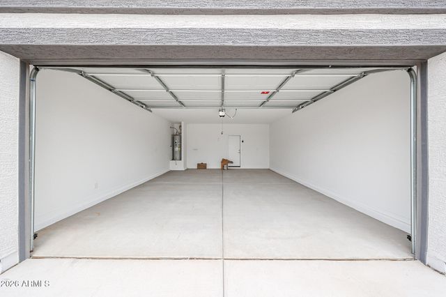 5865 E SIDEOATS Way, San Tan Valley, AZ 85143