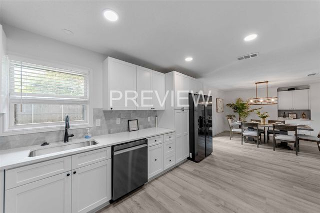 7107 E Mockingbird Lane, Dallas, TX 75214