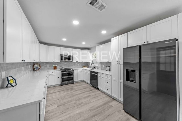 7107 E Mockingbird Lane, Dallas, TX 75214