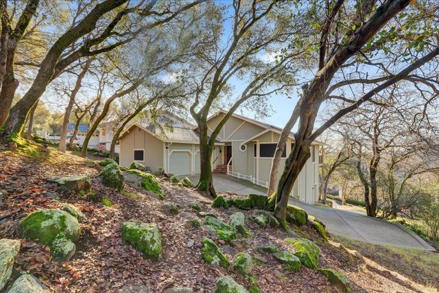 17572 Long Branch Ct, Penn Valley, CA 95946
