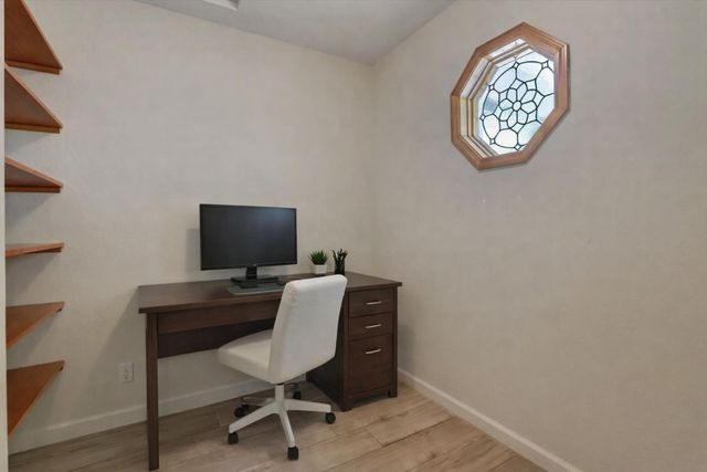 17572 Long Branch Ct, Penn Valley, CA 95946