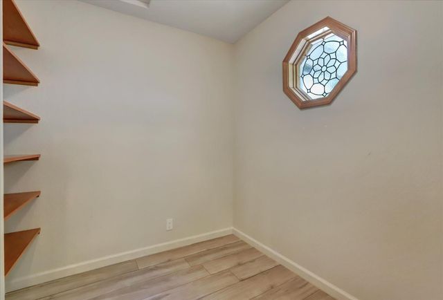 17572 Long Branch Ct, Penn Valley, CA 95946